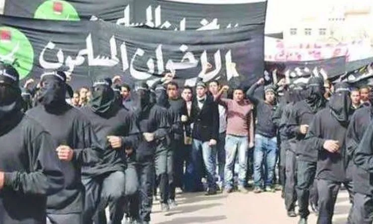 حسام الغمري ساخرًا: الإخوان بعد حظرهم هيطلبوا أمريكا في بيت الطاعة