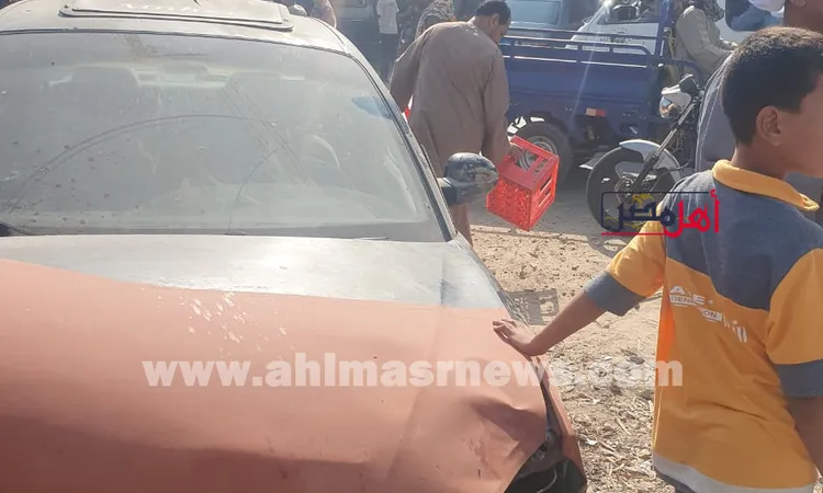 مصرع شخص وإصابة 4 آخرين في حادث سيارتين بسوهاج