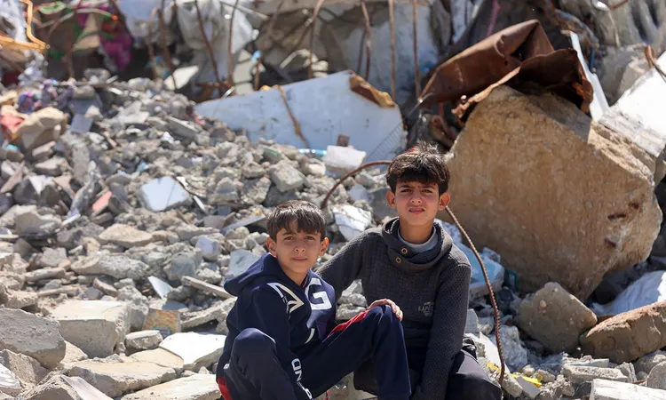 إخوان تركيا تحت النار.. الفصائل الفلسطينية تتهمهم بسرقة نصف مليار دولار من تبرعات غزة