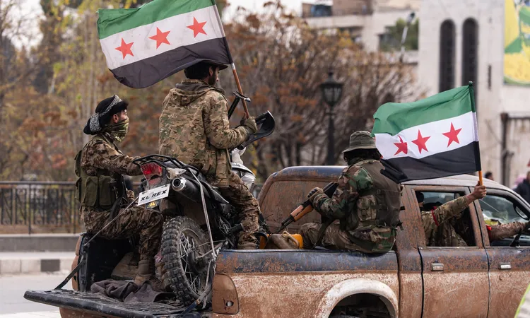 القاهرة الإخبارية: حظر تجوال مؤقت في حمص عقب جريمة قتل مزدوجة