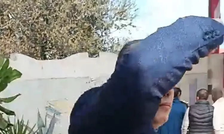 كنت بصور تجاوزات”.. مرشح بالمنوفية يستغيث: ‘”حجزوني في اللجنة وتعدوا عليّ