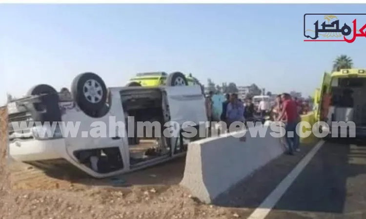 انفجار إطار ميكروباص يصيب 14 فتاة على طريق الصالحية القصاصين بالإسماعيلية