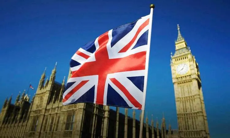 تصاعد نفوذ اليسار البريطاني.. أماميان يحذر من تحولات تهدد القيم التقليدية