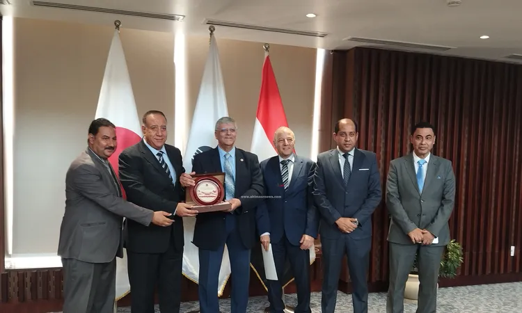“المصرية اليابانية” تكرم صحفيي الإسكندرية لدورهم في التنوير الإعلامي وتهدي درع الجامعة للنقيب