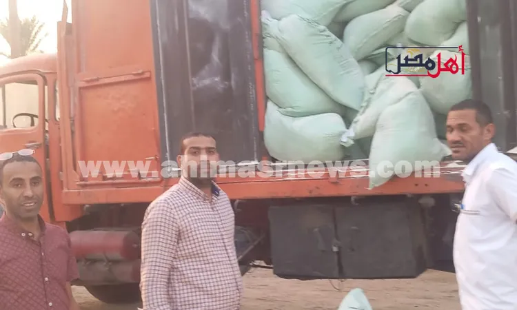 إحباط محاولة لتهريب الدقيق المدعم والنخالة لبيعها في السوق السوداء بقنا