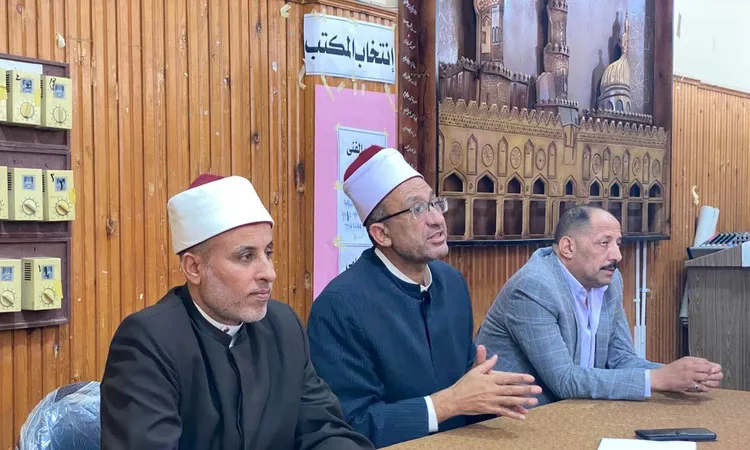 مسؤولو المنطقة الأزهرية بكفر الشيخ يبحثون الاستعدادات لامتحانات الترم الأول|صور