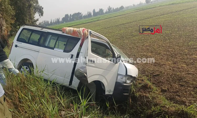 إصابة 8 أشخاص في حادث ميكروباص بدار السلام بسوهاج