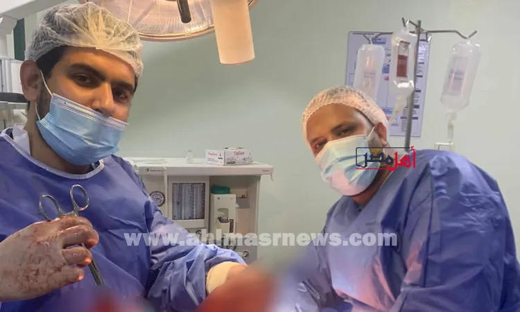 أطباء مستشفى دسوق العام ينقذون حياة مريض يعاني من تضخم بالقولون
