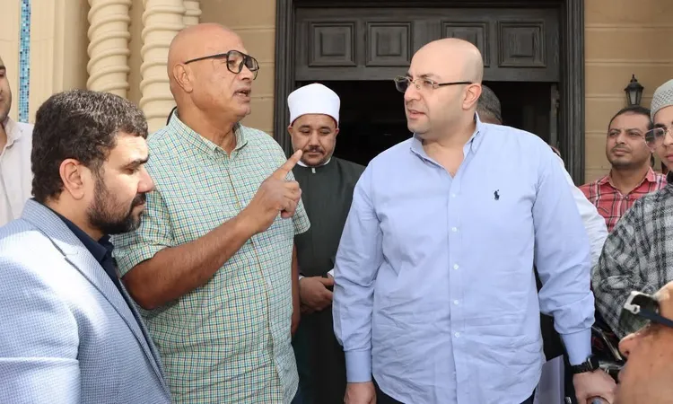 شكاوى المواطنين تلاحق محافظ بنى سويف عقب صلاة الجمعة.. وتكليفات عاجلة لحلها