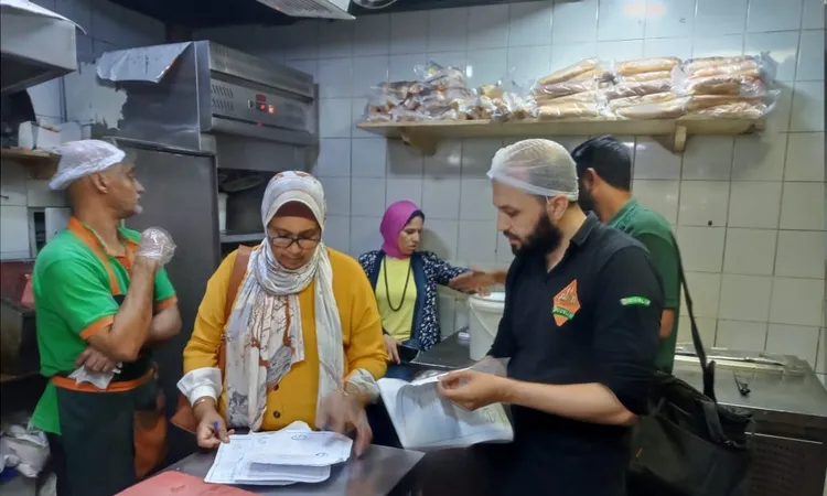 غلق 53 منشأة وتحرير 650 محضرا والتحفظ على 2679 حالة إشغال خلال أسبوع بالإسكندرية