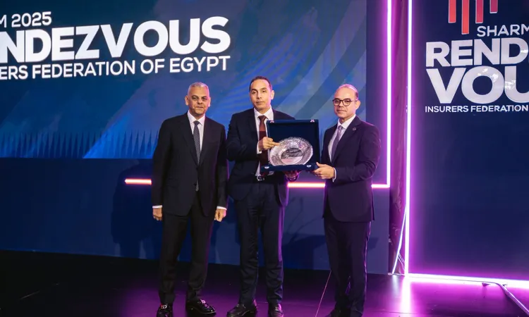 تكريم رئيس البورصة المصرية في الملتقى السنوي السابع للتأمين وإعادة التأمين