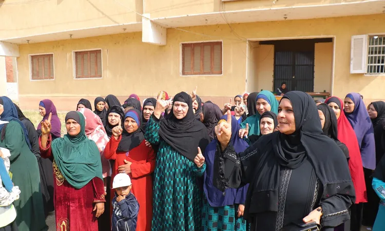 سيدات بني سويف يتصدرن المشهد الانتخابي بقرى بنى سويف لانتخابات النواب 2025 (صور)