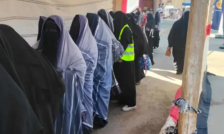 سيدات سيوة يتقدمن مشهد انتخابات النواب في اليوم الأول للتصويت بمطروح