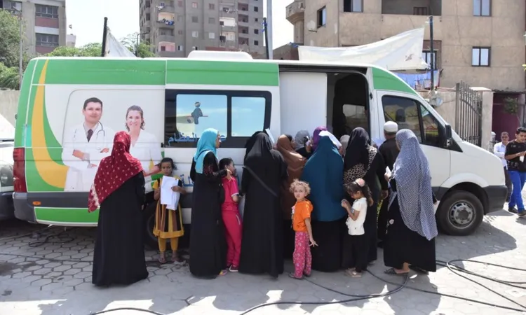 أثناء مشاركته في قافلة طبية.. إصابة طبيب نساء بطلق ناري في قنا