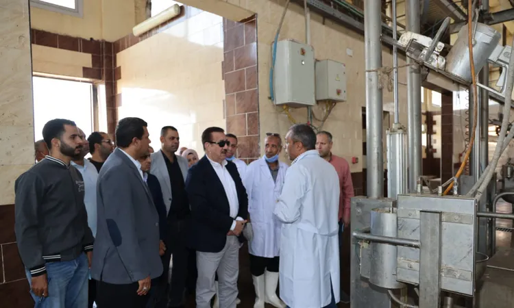 محافظة المنوفية يوجه الطب البيطري بعرض مقترح لتشغيل مجزر شبين الكوم الآلي الجديد