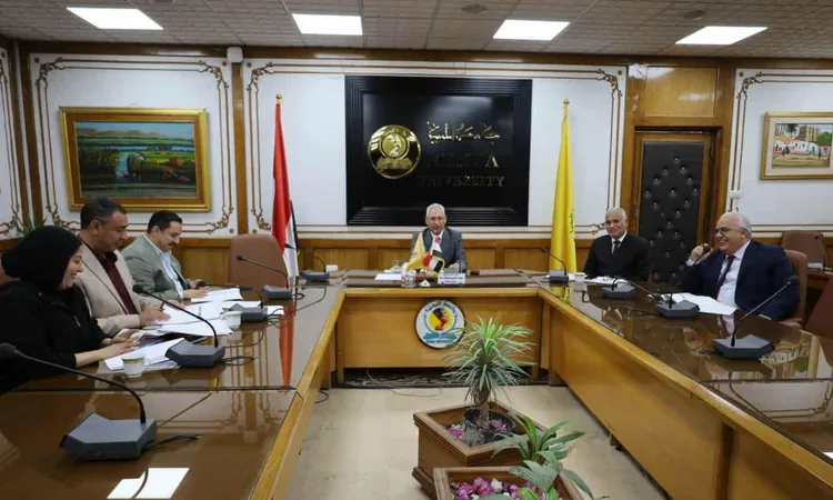 بقيمة 10 مليون جنية..جامعة المنيا تعلن عن أكبر حزمة رعاية طلابية