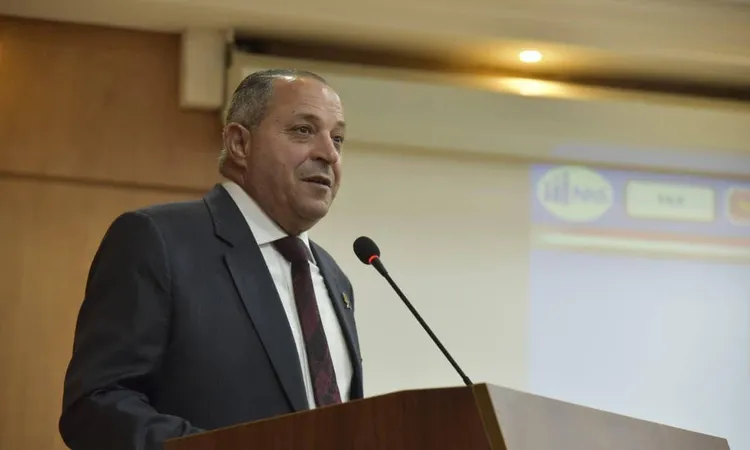 محافظ بورسعيد يعقد اجتماعًا تنسيقيًا لمناقشة الاستعدادات لانتخابات مجلس النواب