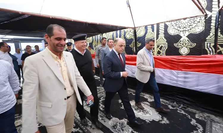 محافظ كفر الشيخ يطمئن على جاهزية اللجان الانتخابية بالمحافظة