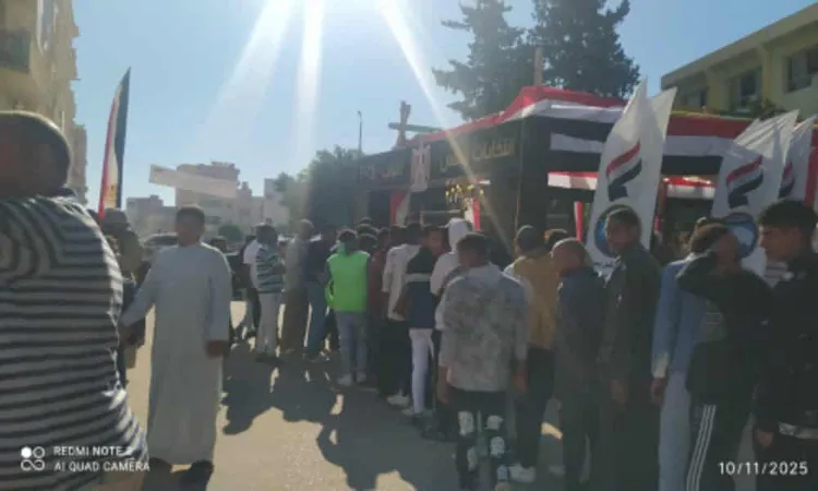 غرفة عمليات: فتح جميع اللجان دون تأخير وتوافد الناخبين علي صناديق انتخابات مجلس النواب بمطروح