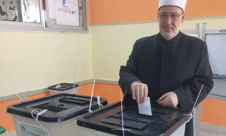 وكيل الأزهر بعد التصويت: أدعو للمشاركة بقوة في انتخابات النواب