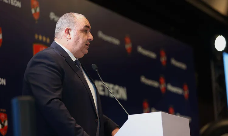 محمد الغزاوي: قدر فريق الاهلي هو التتويج بكل البطولات.. وجمهوره لن يقبل إلا بالمكسب