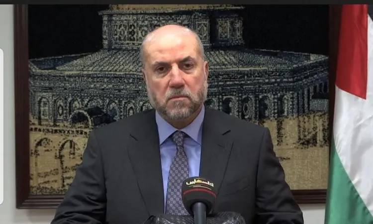 مستشار الرئيس الفلسطيني: نوايا حكومة نتنياهو تهدد استقرار وقف إطلاق النار في غزة