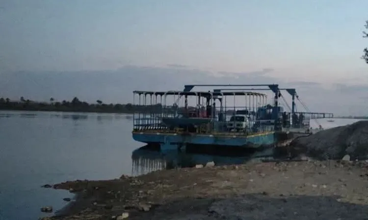 مصرع وإصابة 7 سيدات بسقوط سيارة ملاكي من فوق معدية أشمنت ببنى سويف