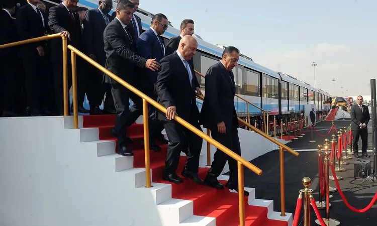 رئيس الوزراء يتفقد أول قطار مترو جديد وقطار «فيلارو» الكهربائي السريع