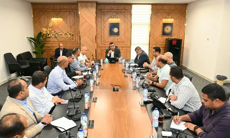 الإسكان تتابع التجهيزات والاستعدادات الخاصة بفصل الشتاء والتعامل مع الأمطار بالمدن الجديدة