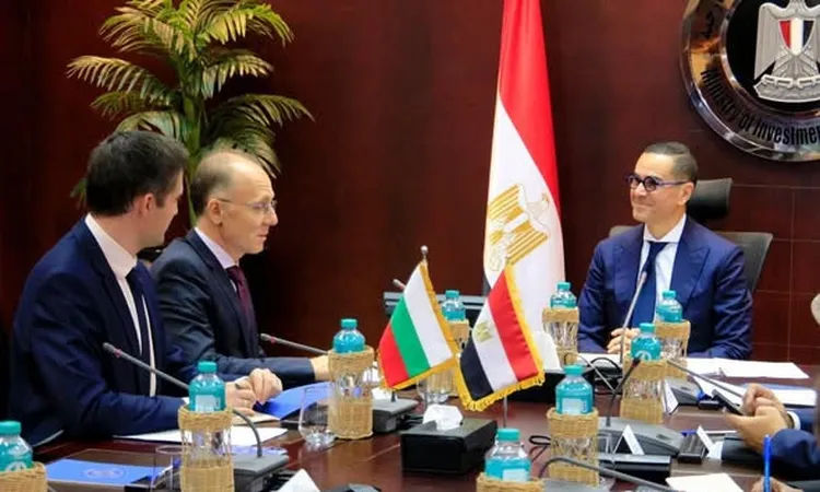 وزير الاستثمار يلتقي سفير بلغاريا بالقاهرة لبحث سبل تعزيز العلاقات الاقتصادية