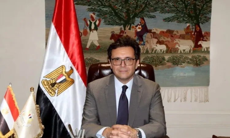 وزير الثقافة يوجه بمتابعة حالة طلاب أسوان المصابين في حادث الأتوبيس