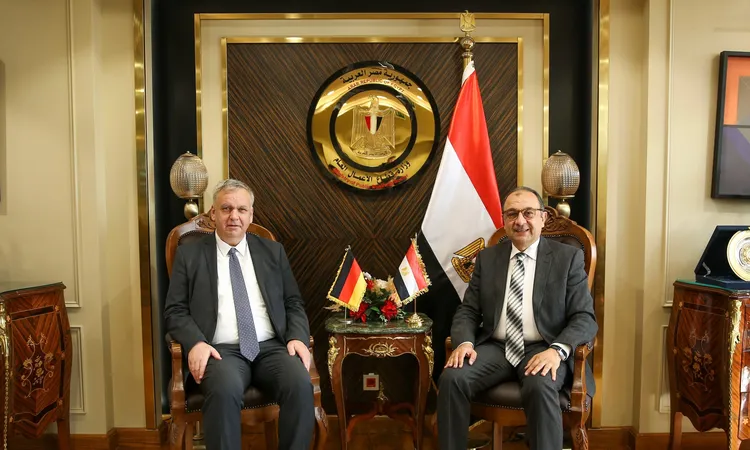 وزير قطاع الأعمال العام يستقبل سفير ألمانيا بالقاهرة لبحث تعزيز التعاون الصناعي والاستثماري