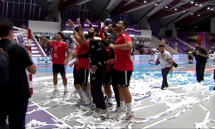 الثالثة على التوالي.. الأهلي بطلا للسوبر المصري لكرة اليد بالفوز على سموحة