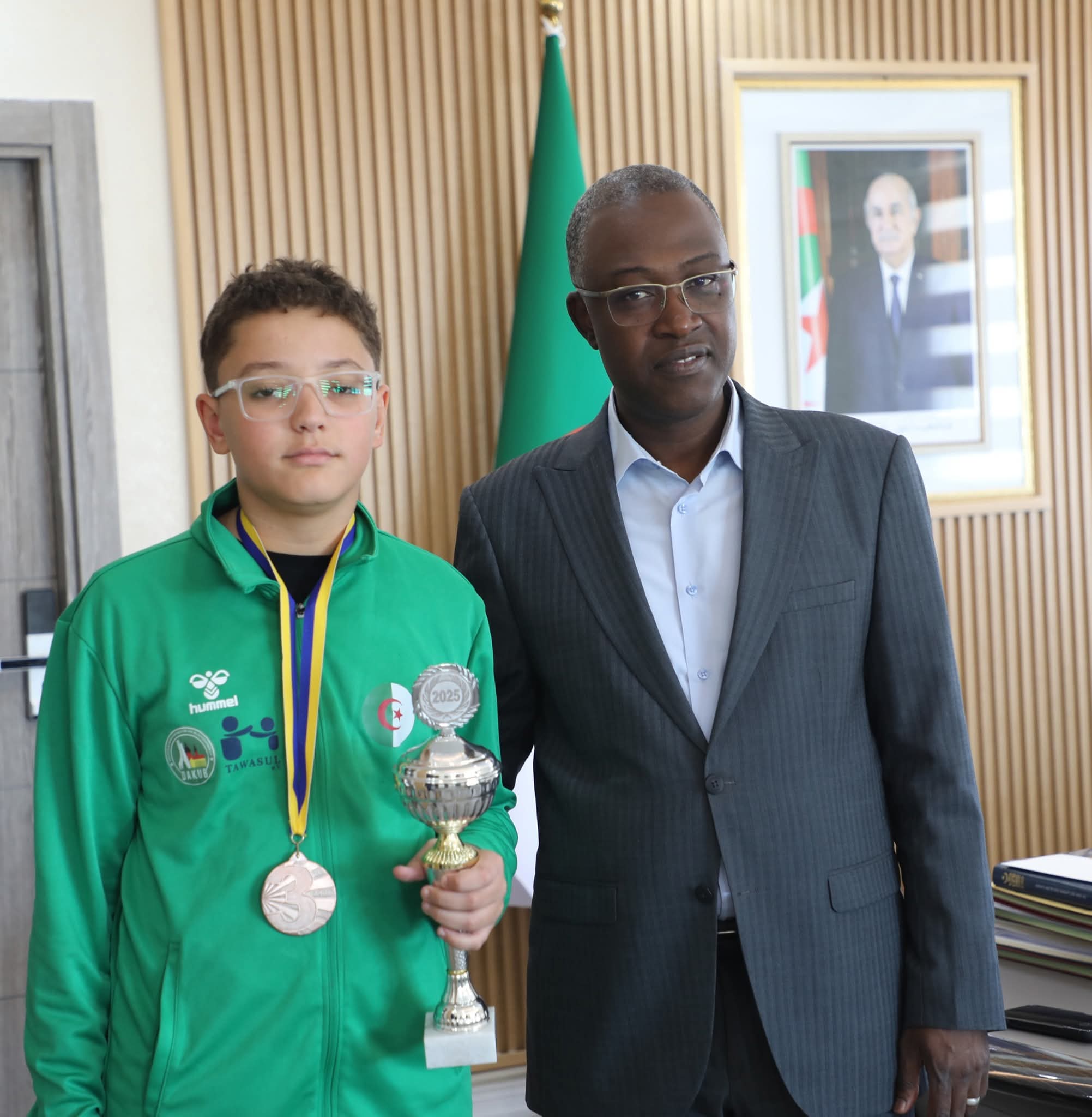 محمد إياد موغوزي:  فخر الجزائر في الرياضيات الذهنية