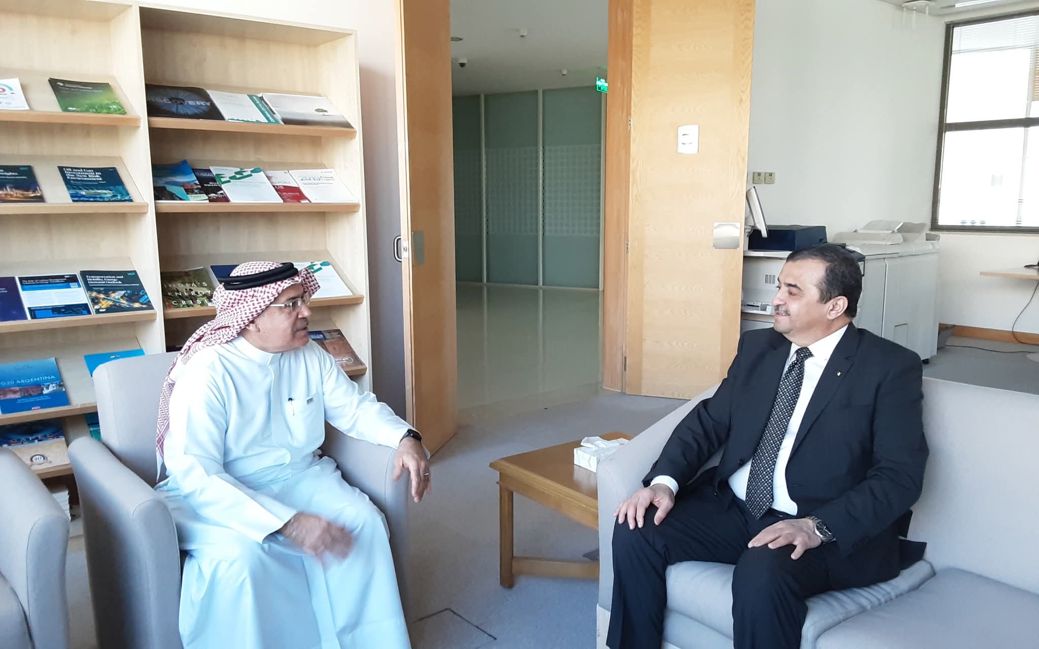 الجزائر تدعم استقرار أسواق النفط