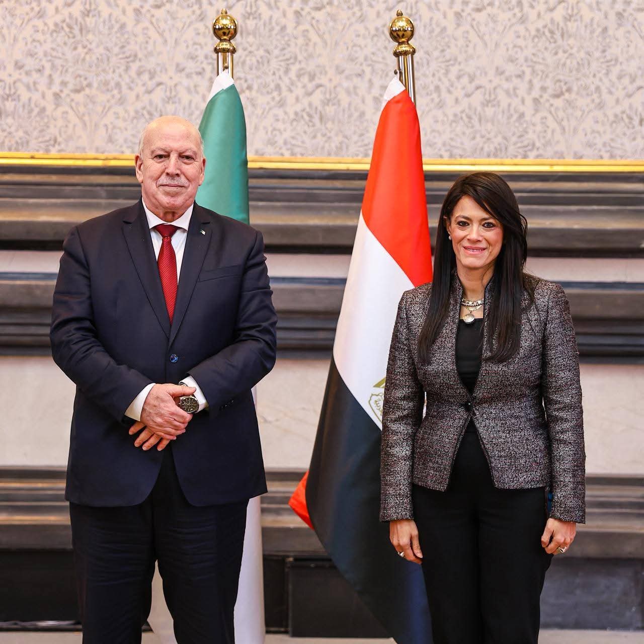 الجزائر ومصر تعززان الشراكة الاستراتيجية: اتفاقات جديدة ودفع قوي للتعاون خلال الدورة التاسعة للجنة العليا”