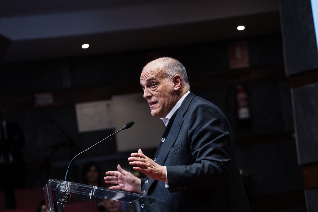 رئيس رابطة الليجا يهاجم ريال مدريد بسبب استضافته مباراة أمريكية