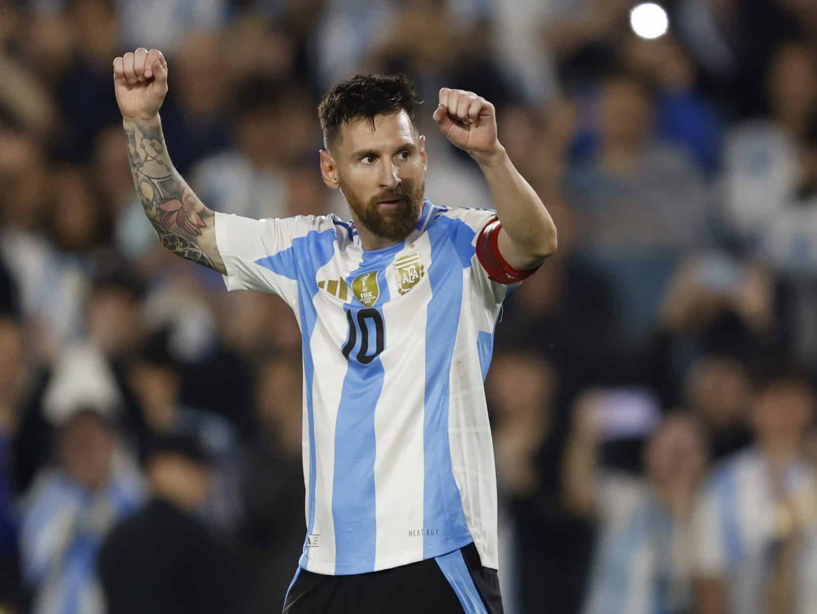 ميسي يكشف تفضيلاته: كأس العالم أم الكرة الذهبية؟ ويعلن خططه بعد الاعتزال