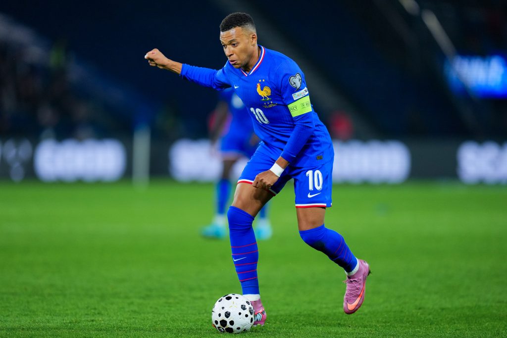 مبابي: الفوز بالمونديال حلم أي لاعب.. وأوباميكانو يمتلك إمكانيات هائلة