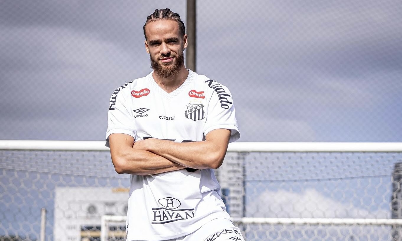 أزمة في البرازيل بسبب لاعب جزائري