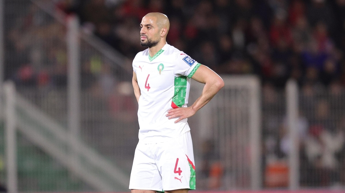 سفيان أمرابط يغيب عن ديربي إشبيلية بسبب تدخله على إيسكو