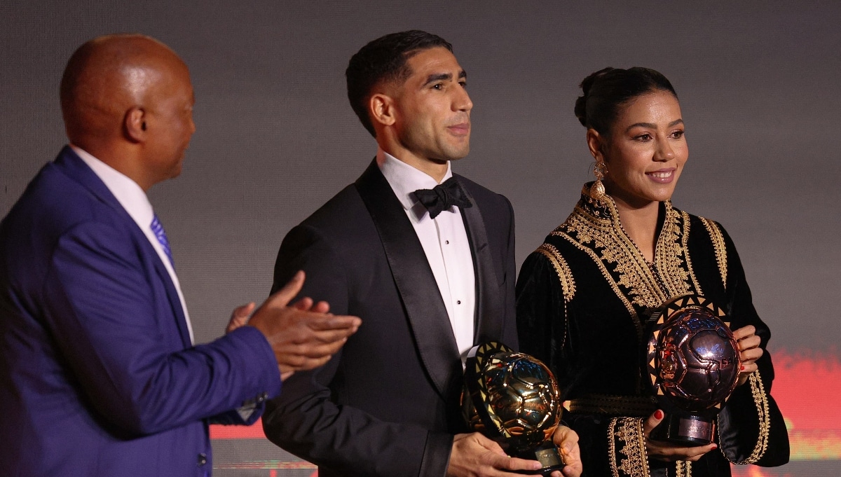 إنريكي عن فوز حكيمي بأفضل لاعب في إفريقيا: يفعل كل شيء