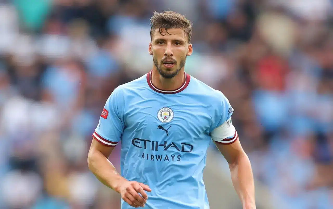 روبن دياز يهاجم حكم مباراة نيوكاسل: أين القانون؟