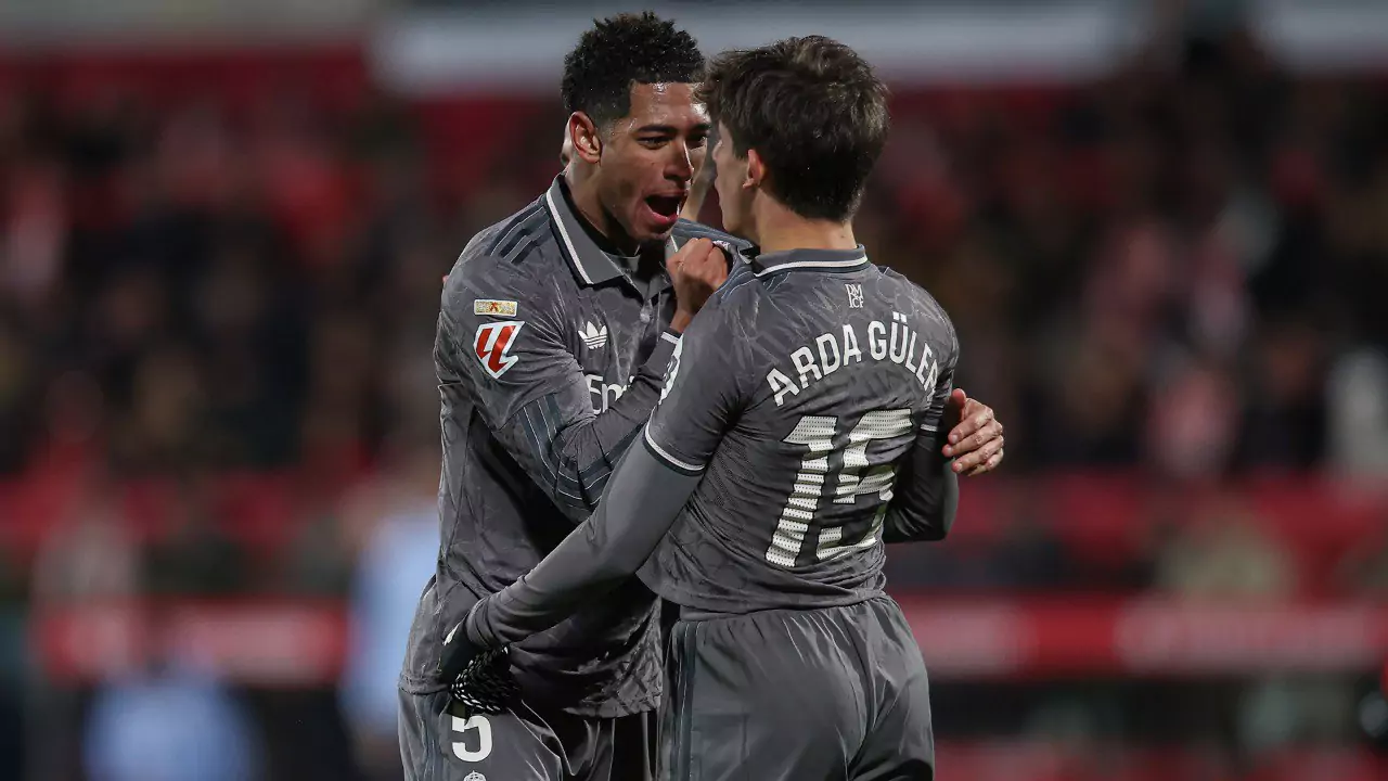 أنت لست في مكانك.. نقاش حاد بين بيلينجهام وجولر أثناء مباراة ريال مدريد ضد رايو فاليكانو