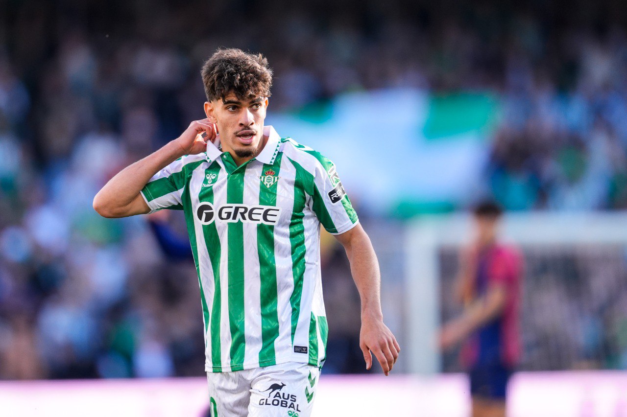 الغموض يُحيط بمشاركة عبد الصمد الزلزولي ضد جيرونا