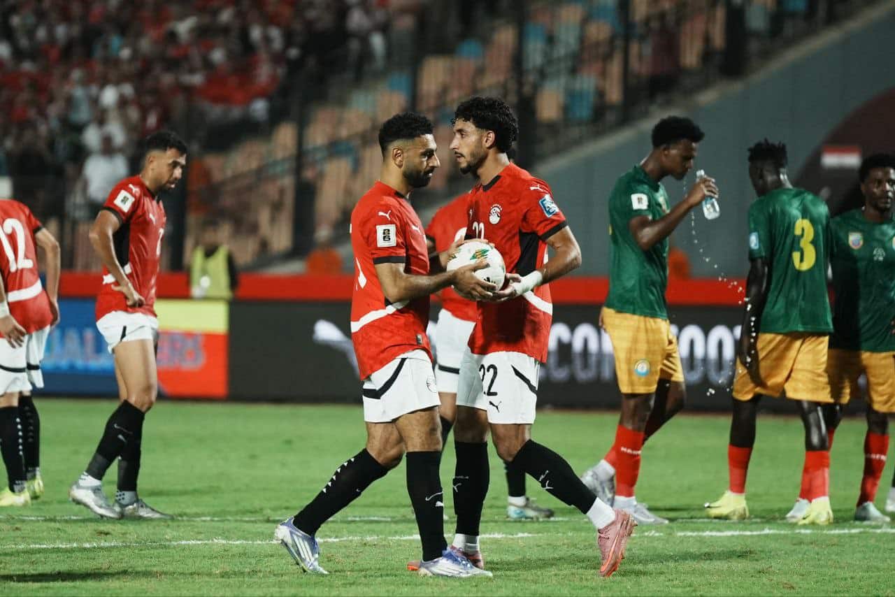 مصر تعلن موعد معسكر الاستعداد لأمم إفريقيا.. وأزمة منتظرة لصلاح ومرموش