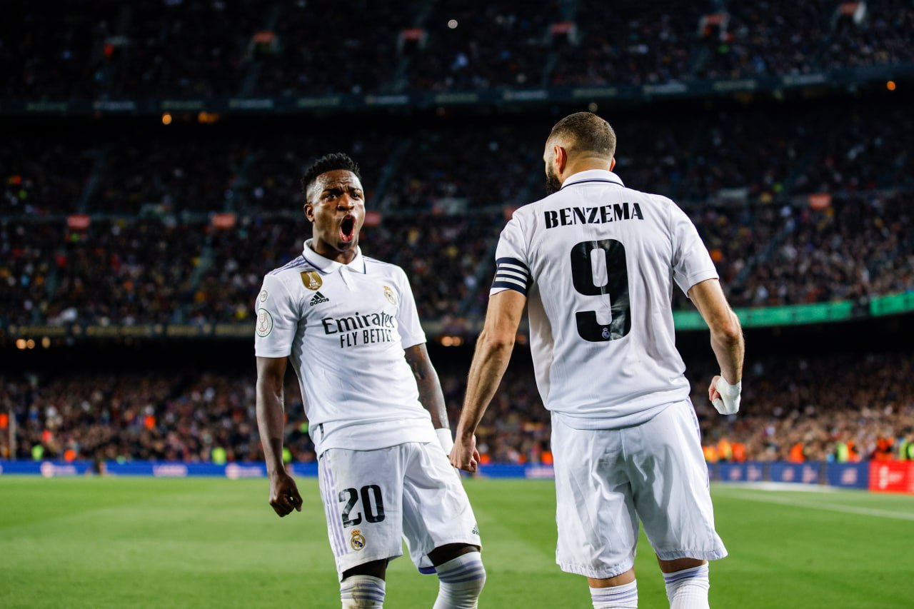 كريم بنزيما: مبابي سيسجل مع الريال أهداف أكثر.. وهذا الرباعي الأفضل للهجوم