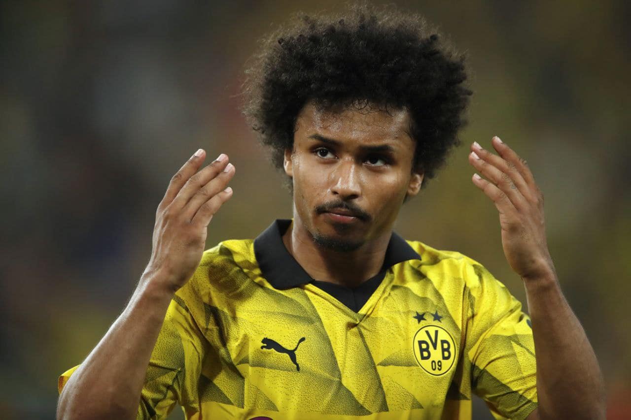 أديمي يشعل الميركاتو.. مفاوضات أولية بين مانشستر يونايتد ووكيله