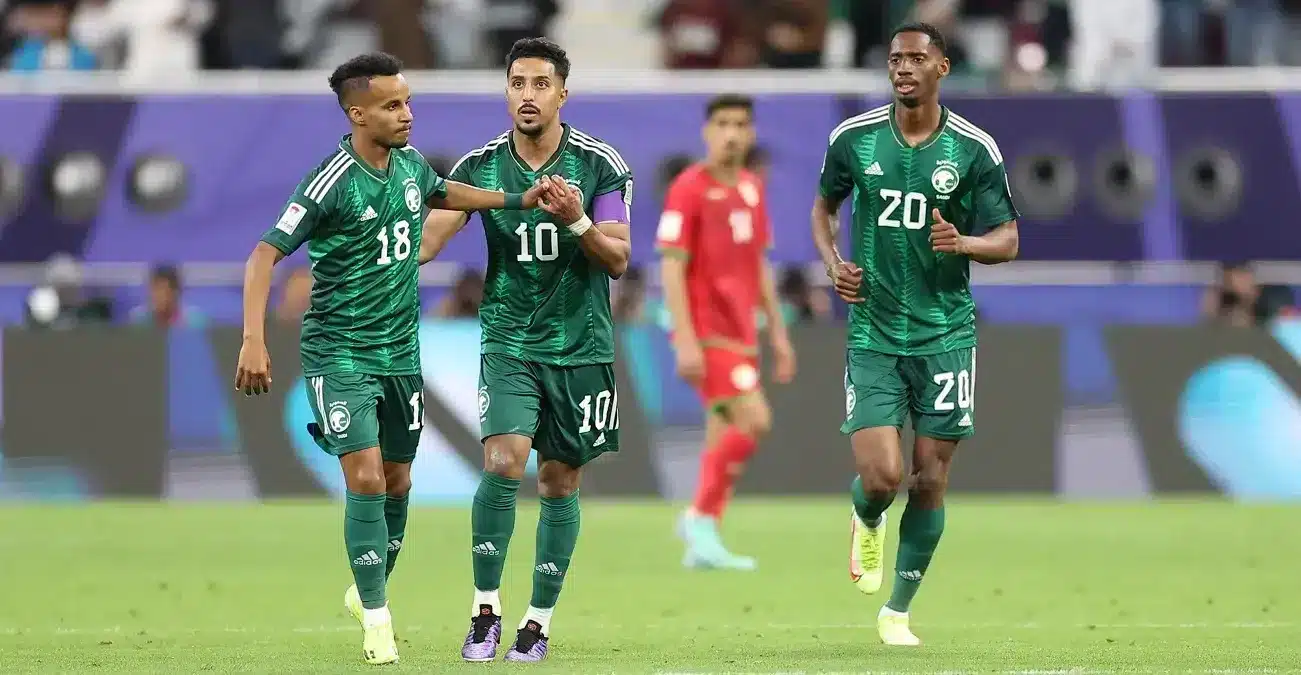 انضمام لاعبو الهلال والاتحاد إلى منتخب السعودية في قطر
