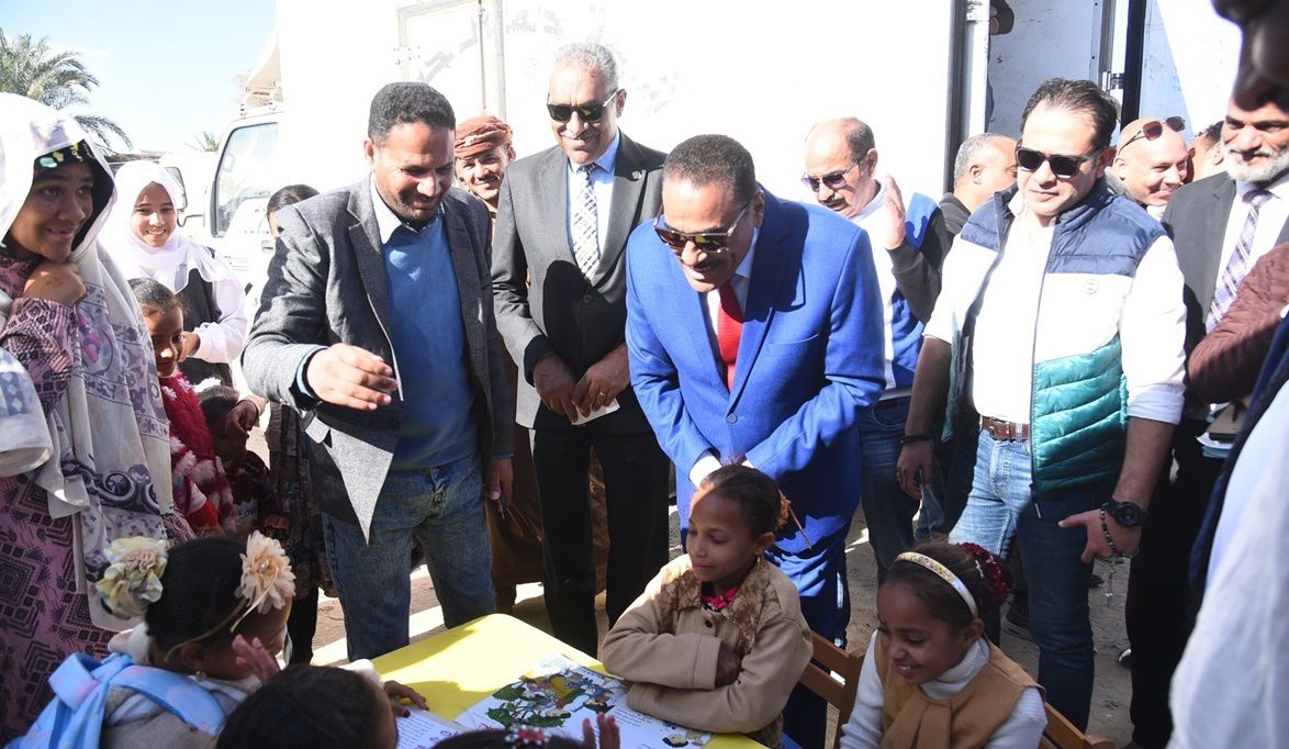 محافظ مطروح يشهد فعاليات مبادرة «مطروح الخير» بقرية أبو شروف ش…